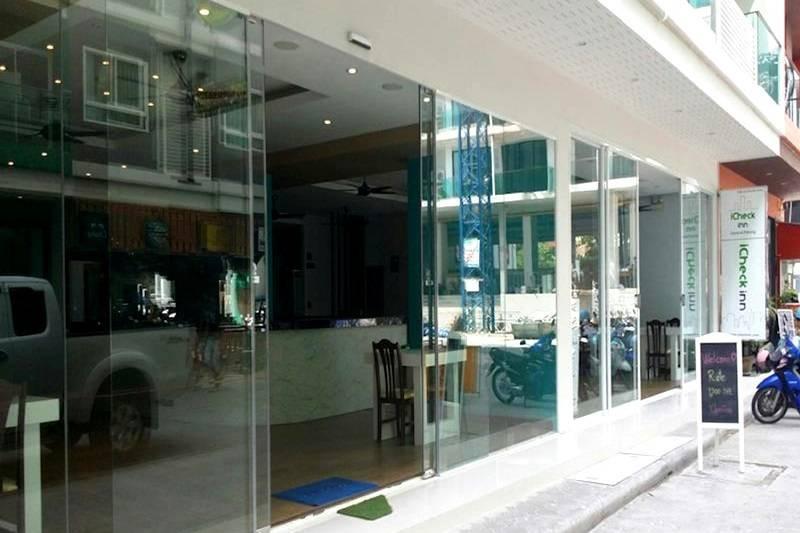 Armoni Patong Beach Hotel מראה חיצוני תמונה